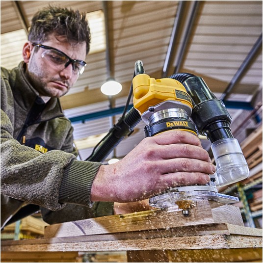Frezarka krawędziowa do laminatów 8mm DeWalt -zdjęcie numer 10