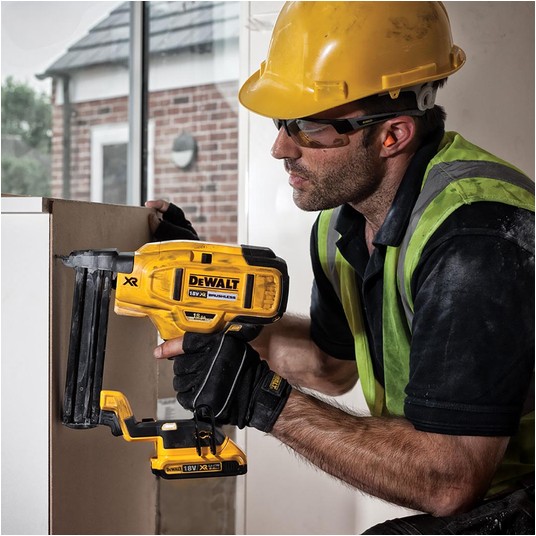 Gwoździarka 18V BL XR 18Ga sztyfciarka DeWalt body -zdjęcie numer 5