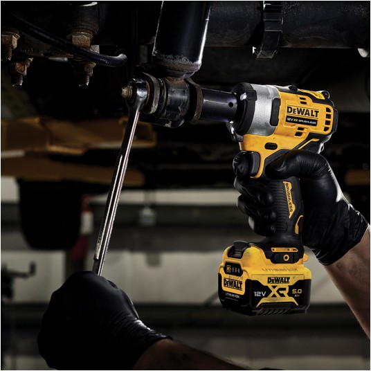 Klucz udarowy 12V 340Nm 3/8" 1x5Ah BL karto DeWALT -zdjęcie numer 10