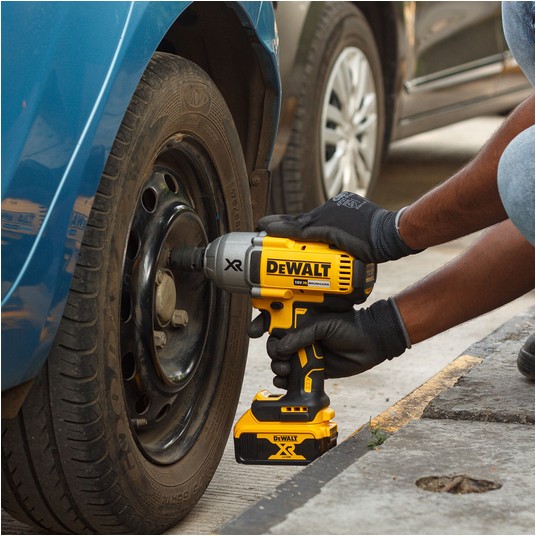 Klucz udarowy 18V 950Nm 1/2" 2x3Ah DeWalt -zdjęcie numer 11
