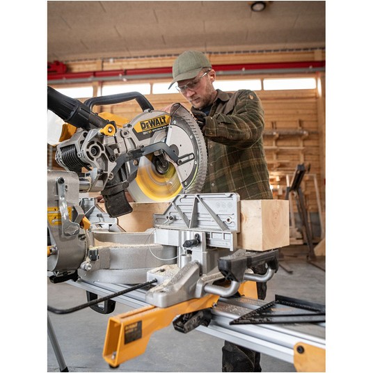 Pilarka ukośnica 305mm 18V body DEWALT -zdjęcie numer 13