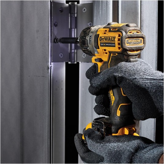 Wkrętarka 12V BL 8 Nm 2x2Ah kufer DeWALT -zdjęcie numer 9
