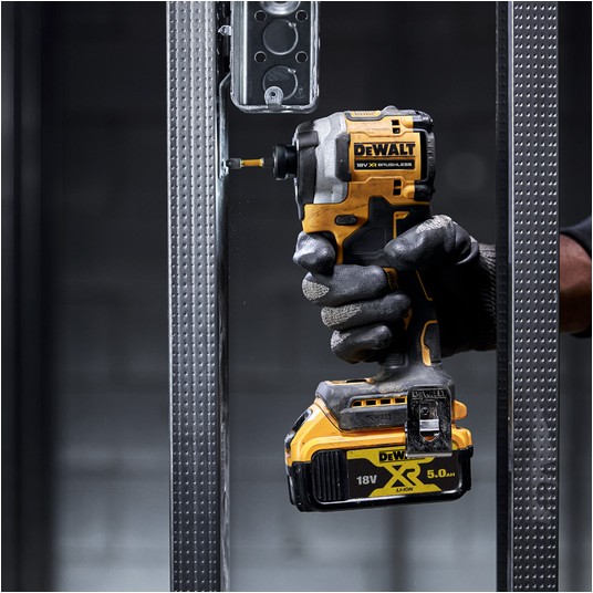 Wkrętarka DCD800 zakrętar DCF850 2x5Ah PS DeWALT -zdjęcie numer 10