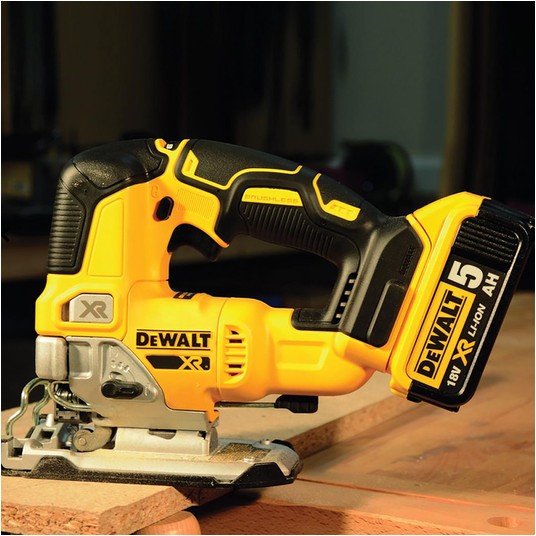 Wyrzynarka 18,0V XR BL 135mm DEWALT 2x4Ah TSTAK -zdjęcie numer 7