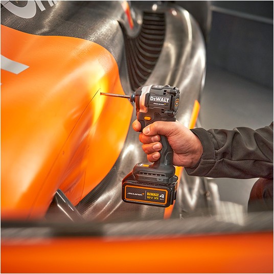 Zakrętarka udarowa 18V 1x4Ah 206Nm DeWALT MCLAREN -zdjęcie numer 11
